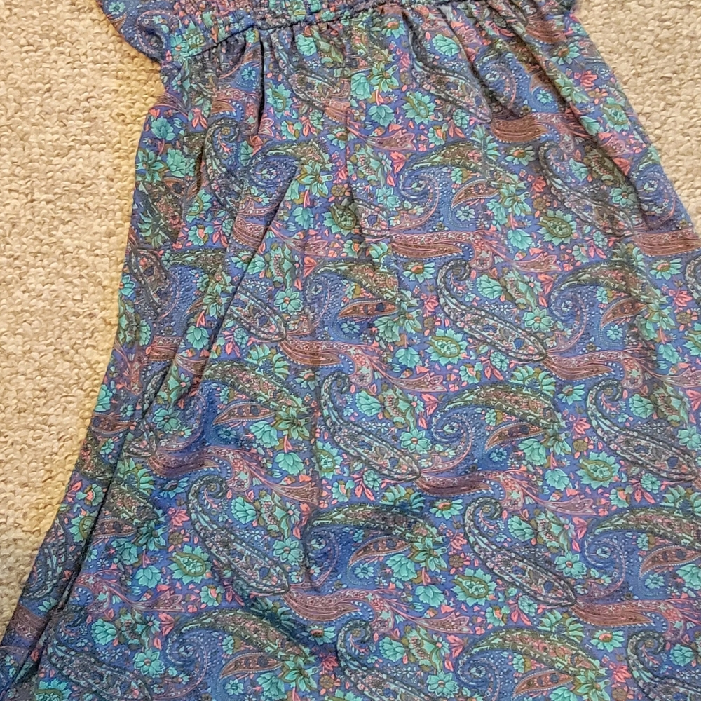 Elegant Paisley Maxi Dress in Blue - Picture 7 of 7